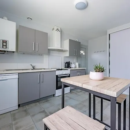 Apartment Le Beau T3 Jory - Climatisation D'appoint Et Jardin Calme